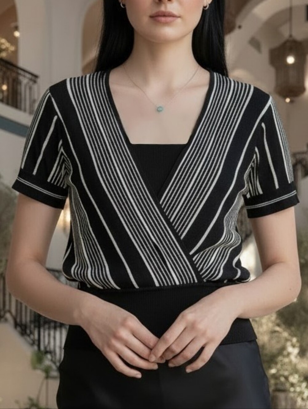 Moiselle Black & White Striped V-Neck Short Sleeve Knit Top